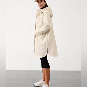 Athleta Everywhere Anorak. NWT. Size Small. Natural/Bone White